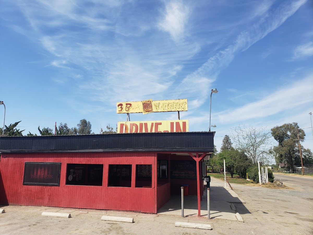 3 Brothers Drive-In